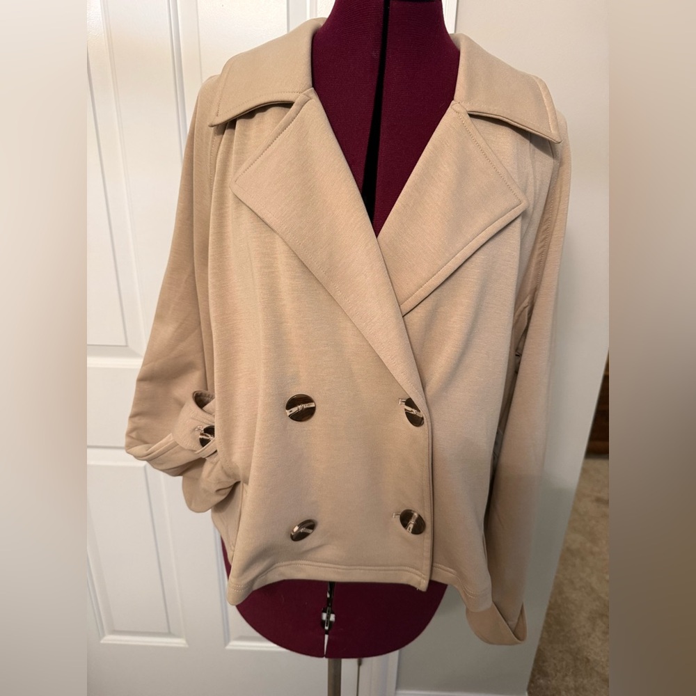 DEX Double Breasted Short Trench Jacket – NWT (Tan)